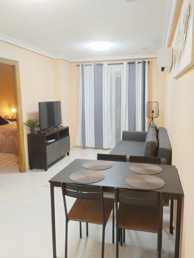Torrevieja 2 Bedroom Holiday Apartment Εξωτερικό φωτογραφία